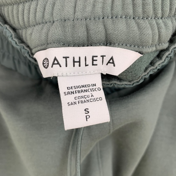 Athleta Triumph Hybrid Wide Crop Pant in Bali Green Sz S - Picture 11 of 16